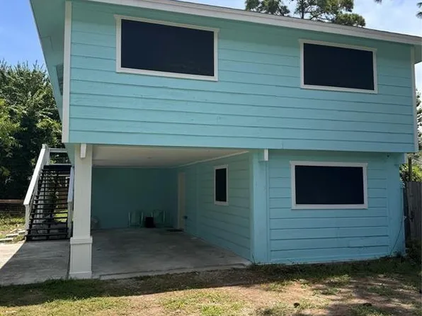 4807 Oak St, Seabrook, TX 77586
