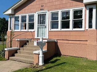 207 N Locust St, Slater, MO 65349