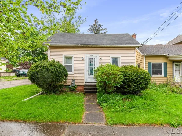 808 Chestnut St, Adrian, MI 49221