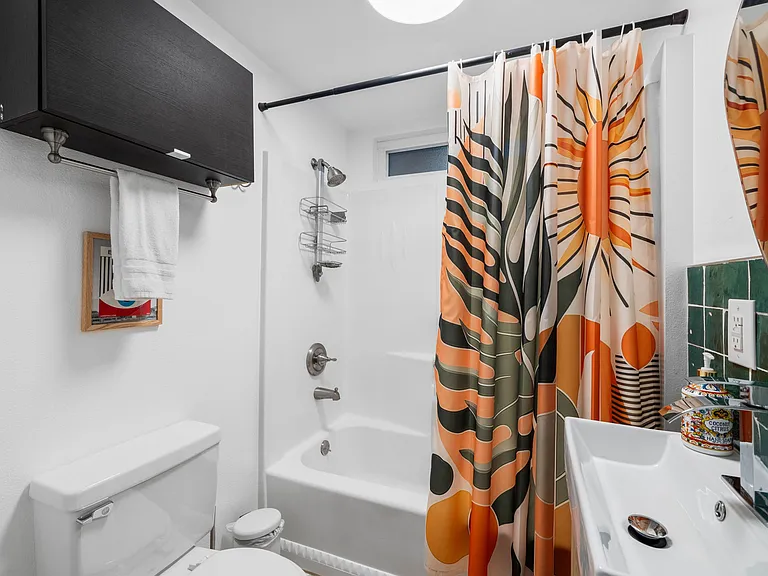 149 W Escalones — Photo 16