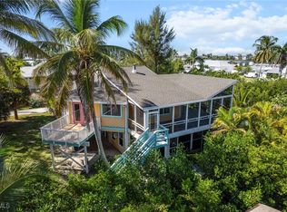 3660 Schooner Ln, Saint James City, FL 33956