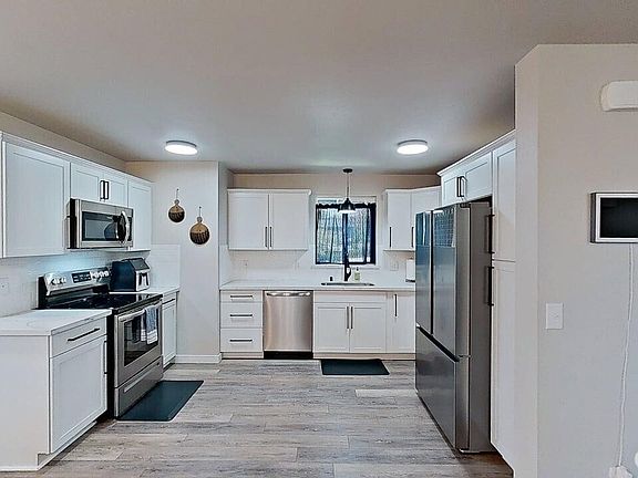 3rd image of 361 NE Barbara Boulevard