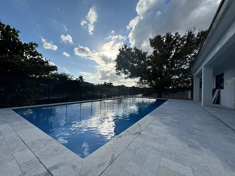 1882 Coral Point Dr — Photo 20