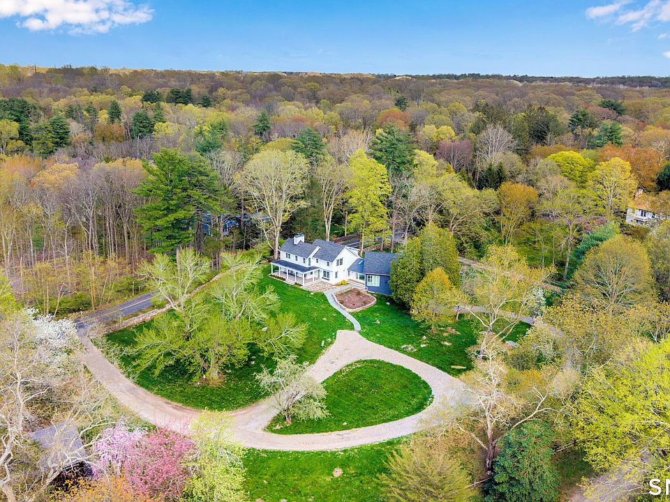 1st image of 10 Cedar Lane