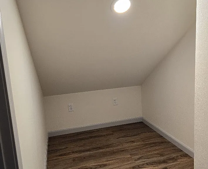 449 SW Elmwood Ave — Photo 10