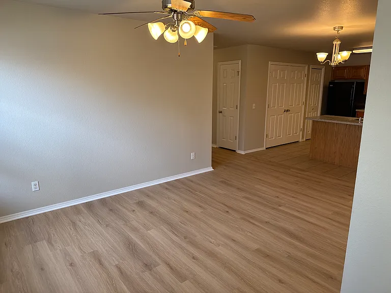 1586 N Evening Shade Dr — Photo 5