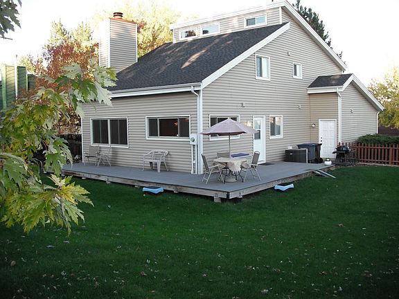 3 - Back Yard & Deck