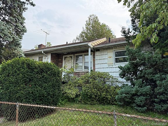 2nd image of 3140 Country Club Road