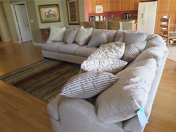 4th image of 501 Mandalay Ave APT 601