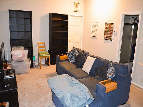 4th image of 223 Scherer Blvd APT 4