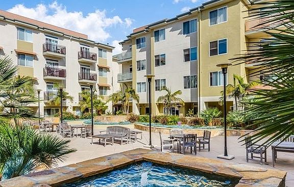 3rd image of 13200 Pacific Promenade APT 146