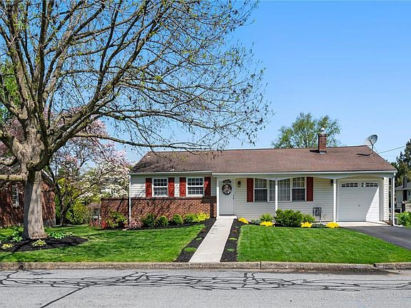 2nd image of 505 Periwinkle Pl