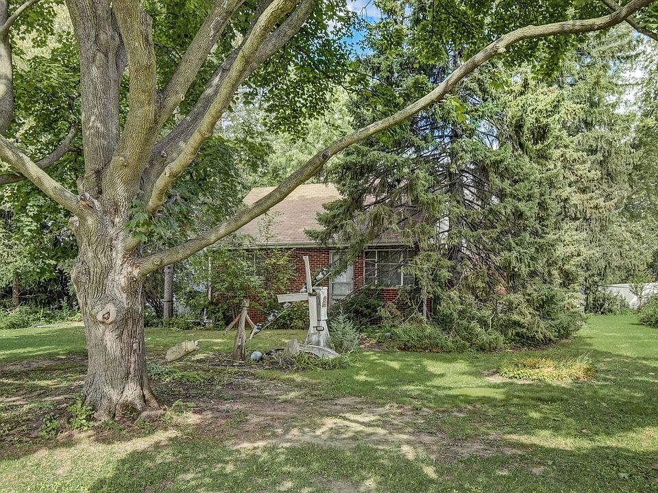 1st image of 336 E Garden Ave