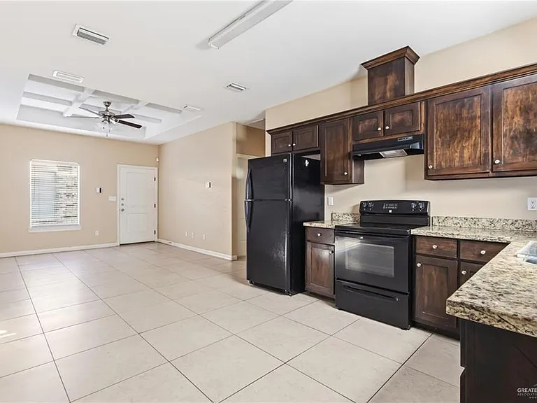 2805 E Garfield Ave #1 — Photo 5