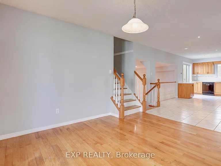 163 Daimler Dr — Photo 11