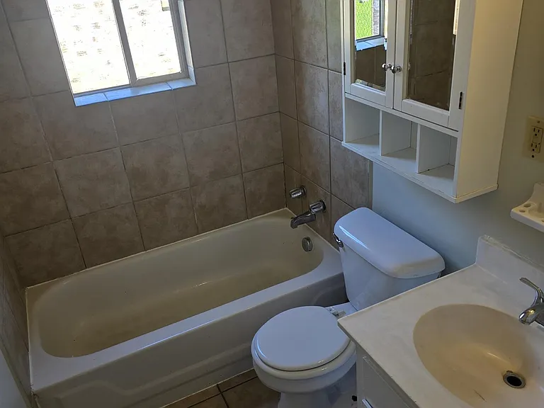 5 Clint Ct #A — Photo 8
