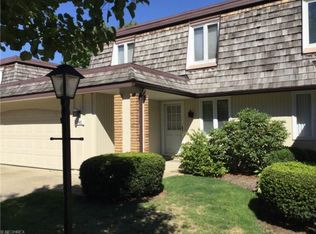 8548 Tanglewood Trl #10, Chagrin Falls, OH 44023