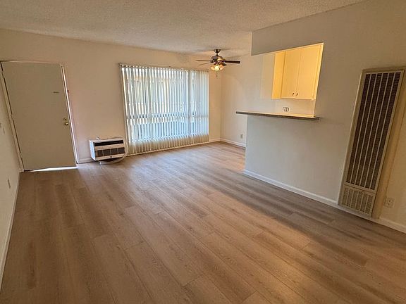 4th image of 18530 Prairie St APT 50
