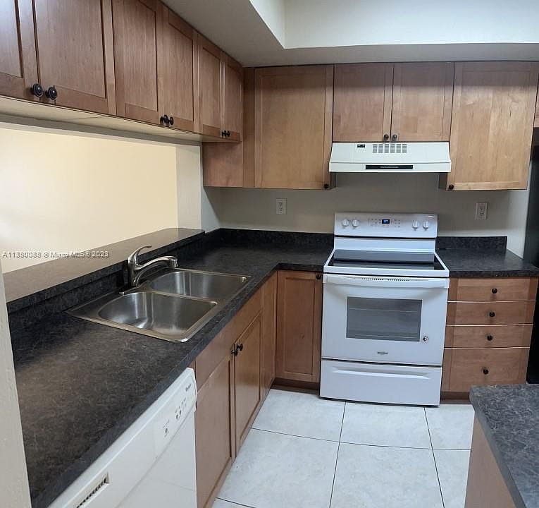 7885 NW 7th Ct, Fort Lauderdale, FL 33324 | Zillow