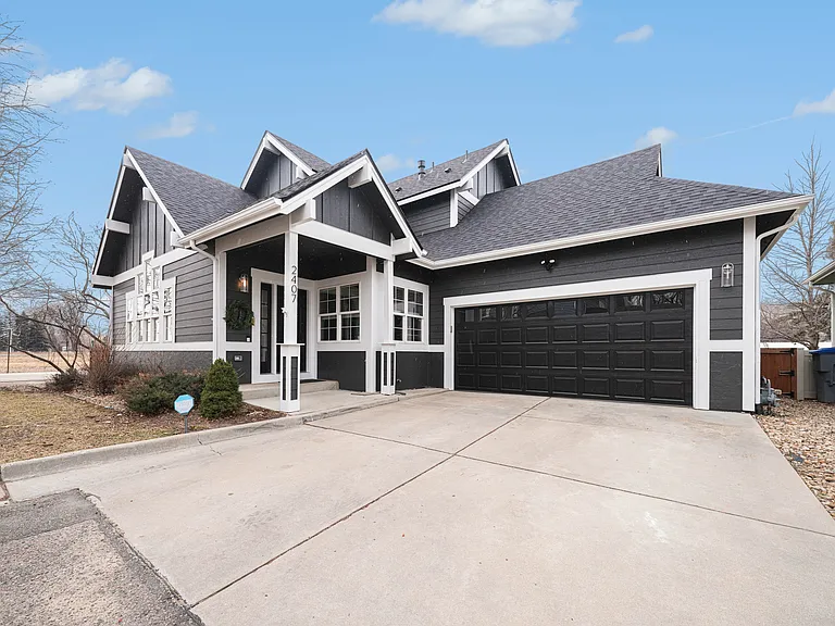 2407 Water Cress Ct — Photo 2