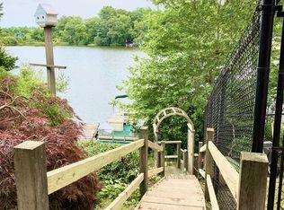 22 Ames Island Rd, Wareham, MA 02571