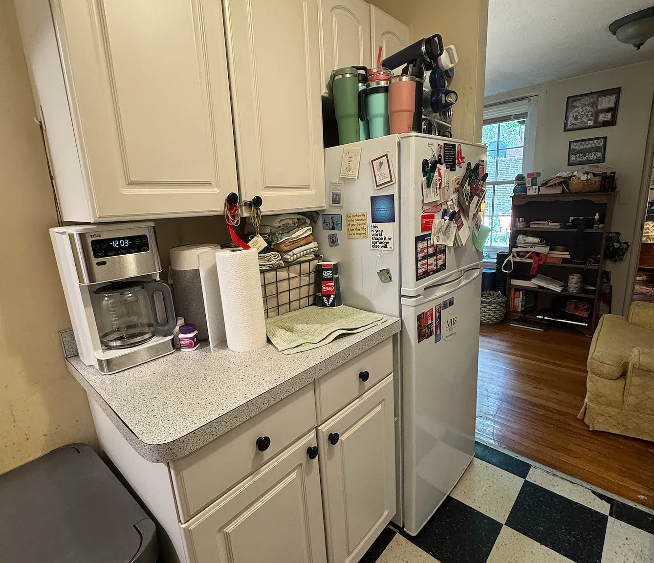 2 bed, 999 sqft, $4,000 — Photo 2