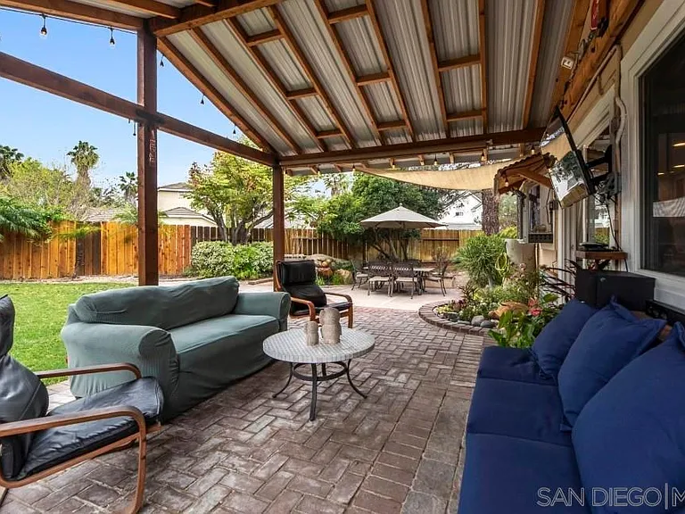 11205 Candleberry Ct — Photo 36