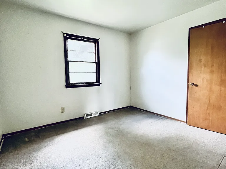 610 Blair St — Photo 10