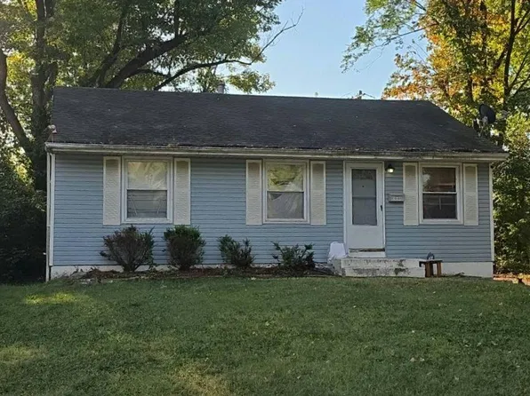 10404 Presley Dr, Saint Louis, MO 63137