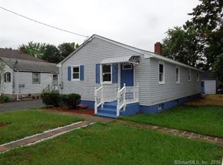 14 Skitchewaug St, Windsor, CT 06095