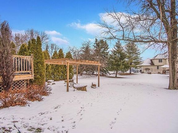3rd image of 145 Hood Dr