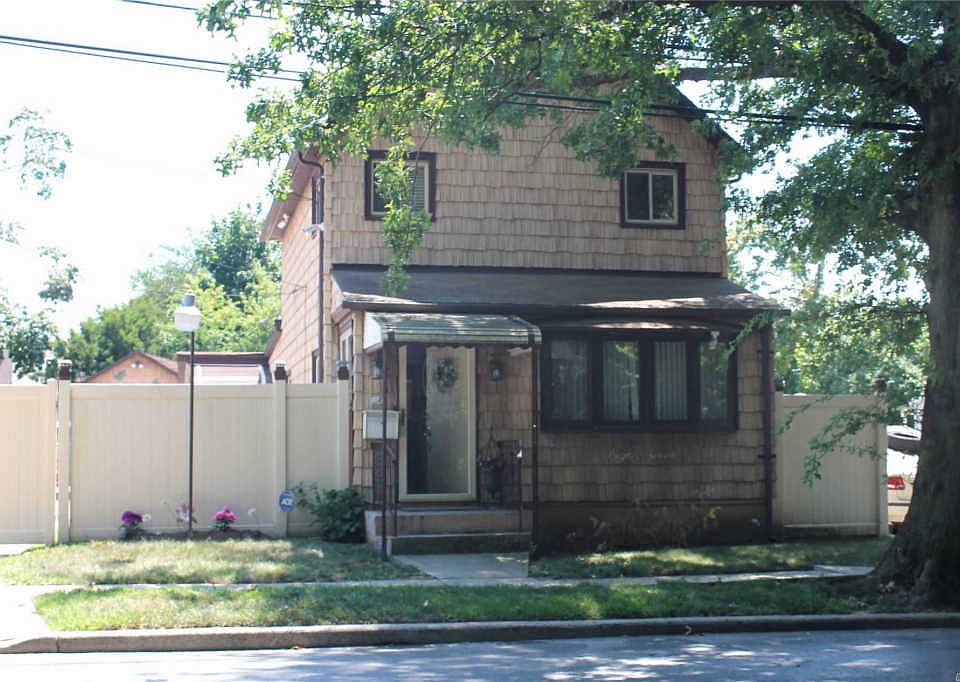 1st image of 87 W Greenwich Ave