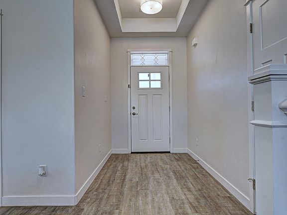 5th image of 676 High Pines Ln