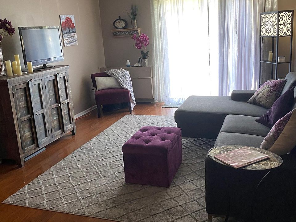 1st image of 746 Prescott Dr APT 106