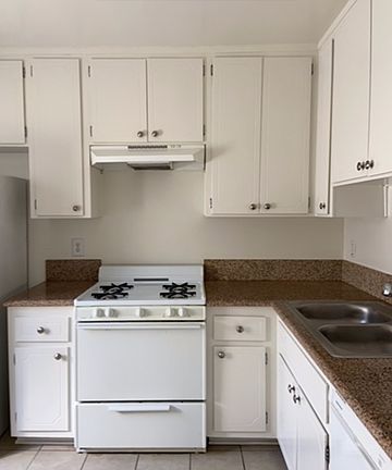 3rd image of 1117 9th St APT 208