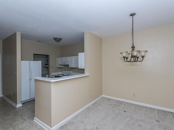 5th image of 1600 Long Grove Dr Unit 1717