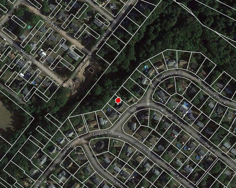 2nd image of 69 Hawthorne Dr