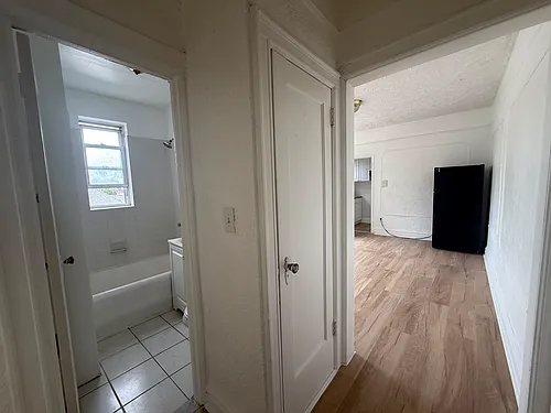 34 Kensington Ave #D2 Photo 1