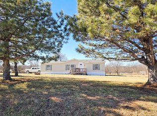 914 NE 121st Rd, Warrensburg, MO 64093