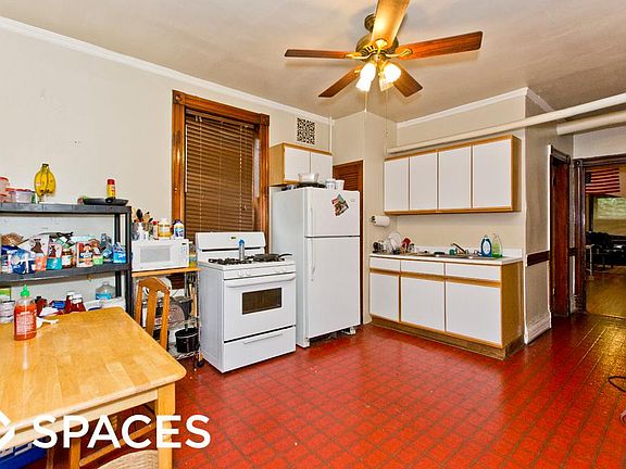 4th image of 3729 N Kenmore Ave #Unt_gdn