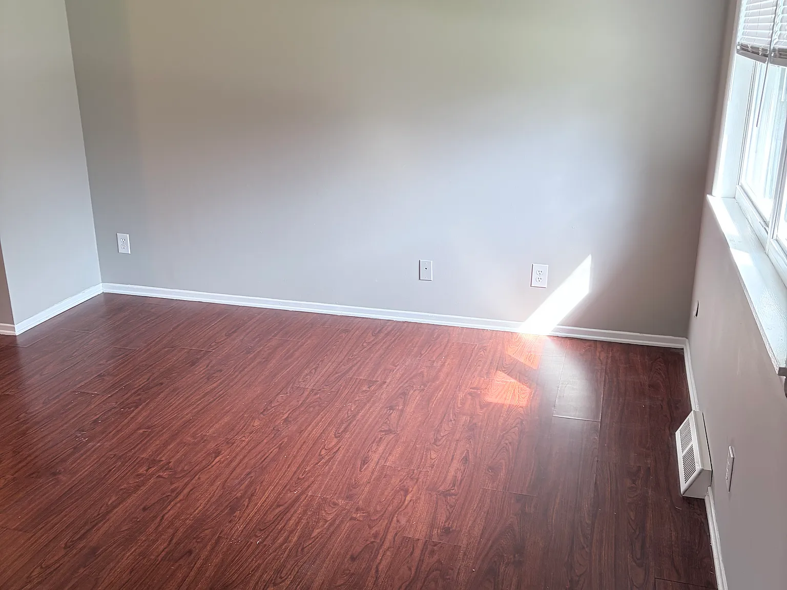 1513 Meadowbrook Blvd — Photo 3