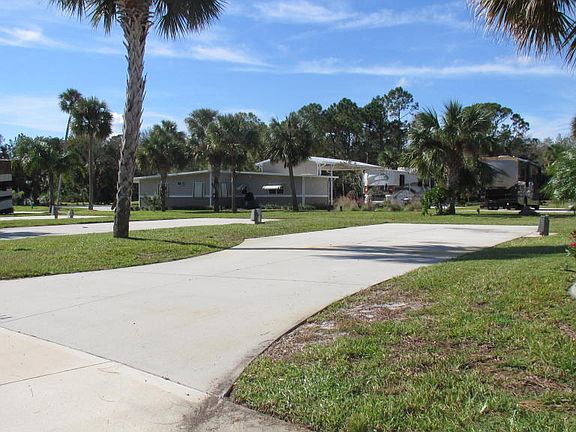 2nd image of 1932 Enterprise Ln #214