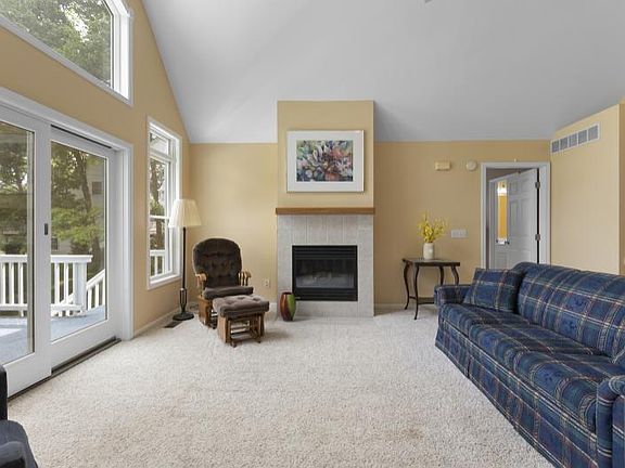 5th image of 10870 Boxwood Dr