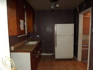4th image of 21900 Mada Ave