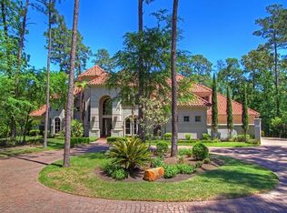 2 Cluny Ct, Spring, TX 77382