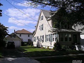 2nd image of 6 Pine Ave
