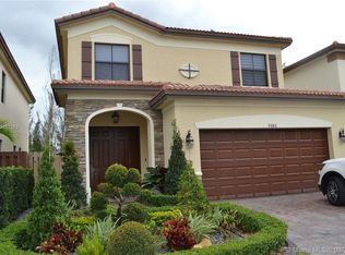 9986 NW 86th Ter, Doral, FL 33178