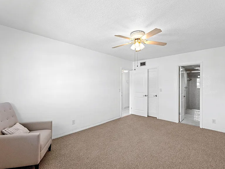 581 Blue Heron Dr #317-B — Photo 16