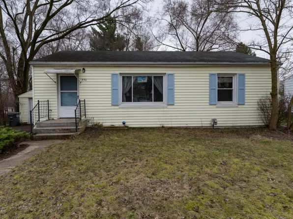 330 E Van Hoesen Blvd, Portage, MI 49002