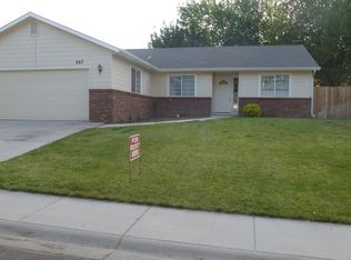 267 S Neskowin Way, Eagle, ID 83616